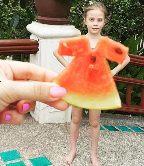 明星模仿吃瓜的视频,模仿吃瓜视频，笑料百出！